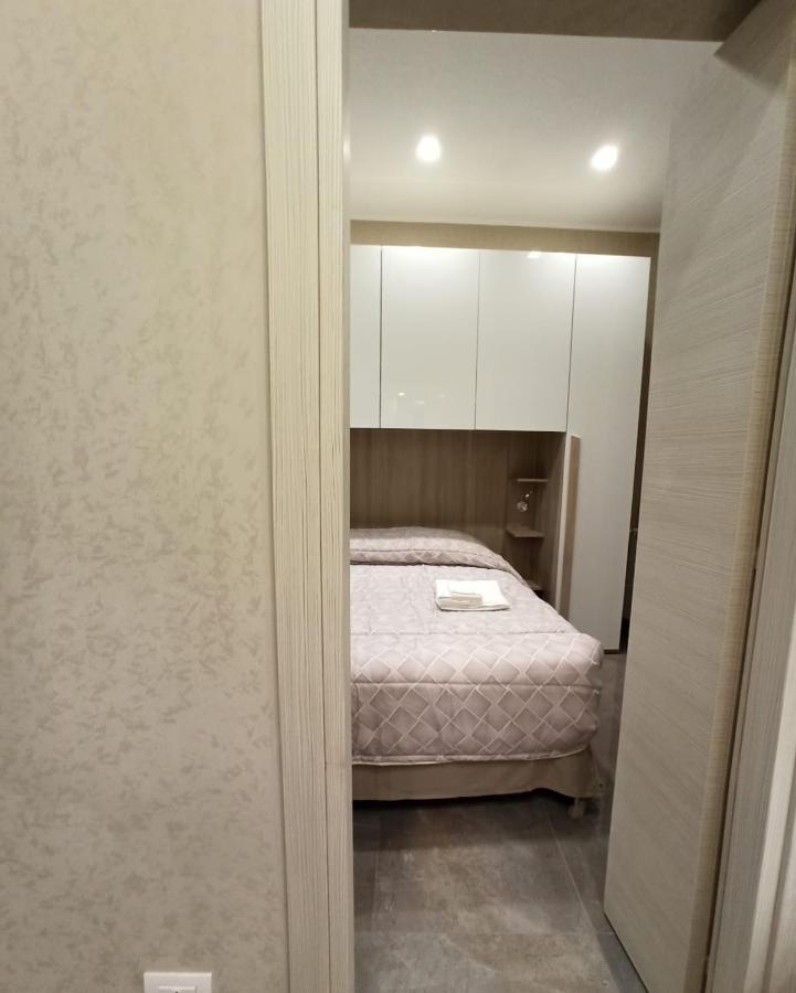 A Casa E Annarell Apartment Наполи Екстериор снимка