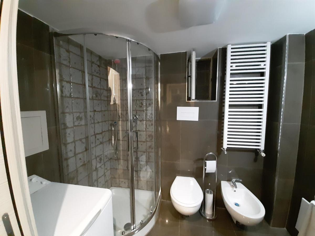 A Casa E Annarell Apartment Наполи Екстериор снимка