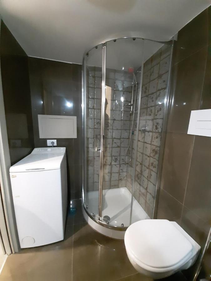 A Casa E Annarell Apartment Наполи Екстериор снимка