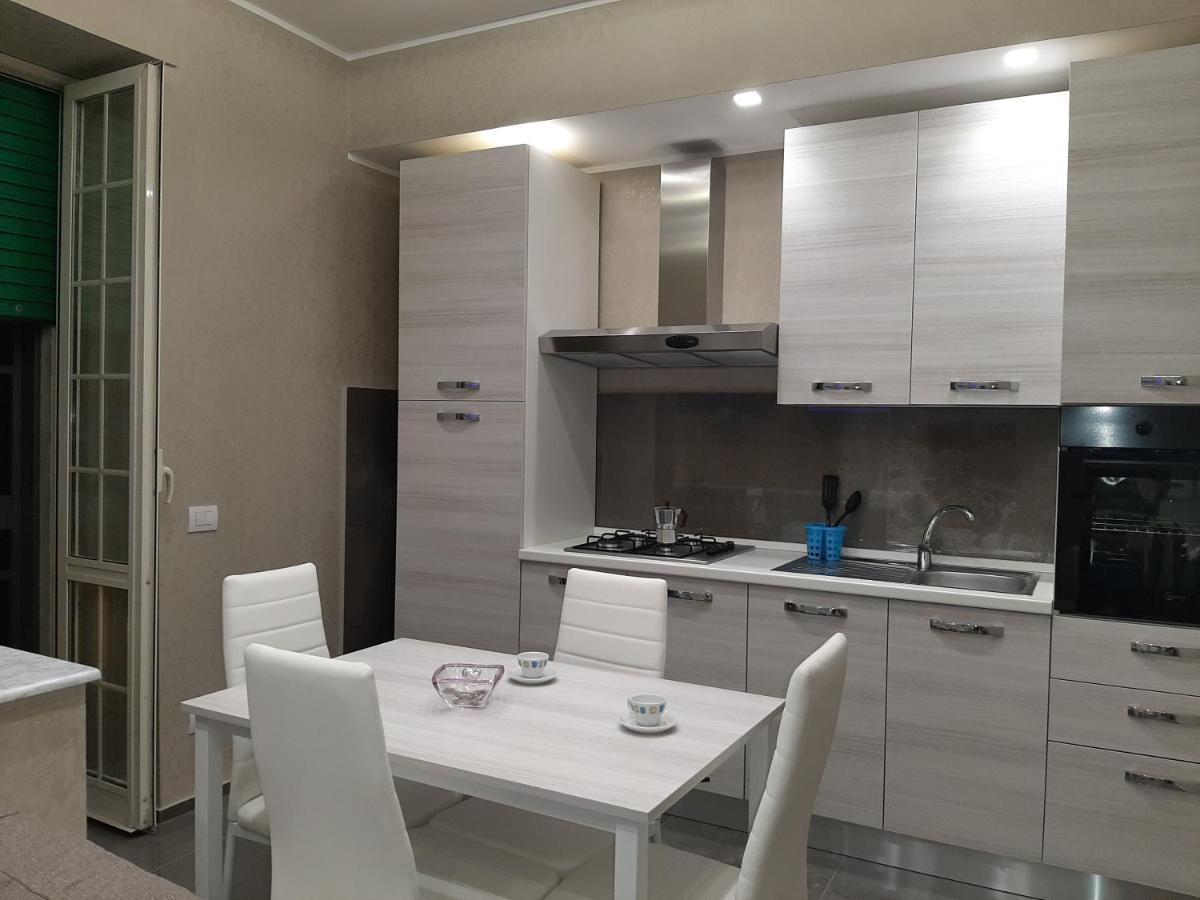 A Casa E Annarell Apartment Наполи Екстериор снимка