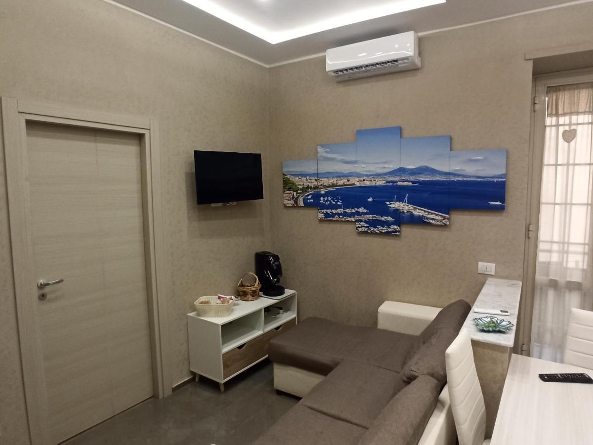 A Casa E Annarell Apartment Наполи Екстериор снимка